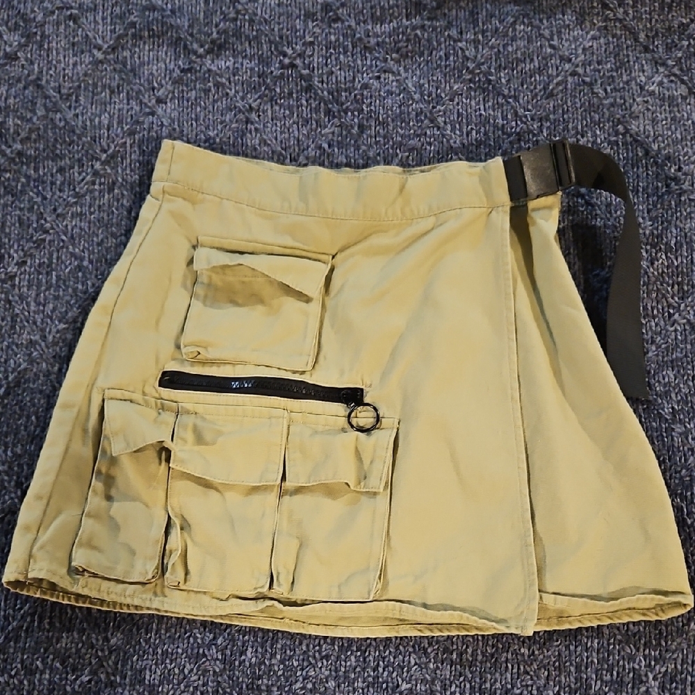 Forever 21 Green Cargo Style Skirt